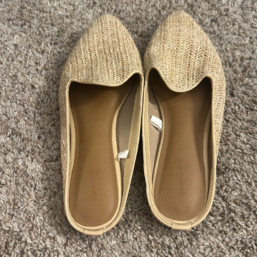 Universal Thread raffia mules | Size 10